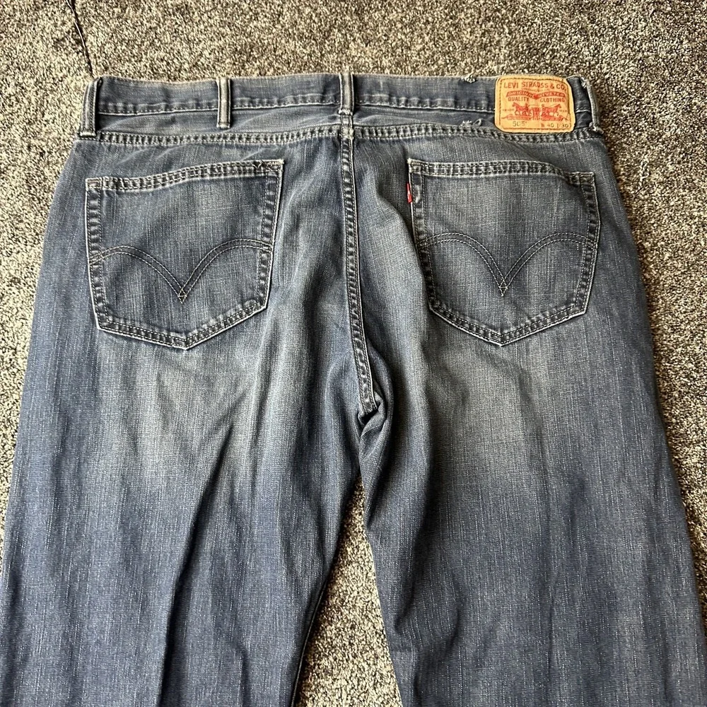 Levis 505 Jeans Mens 40x30 Blue Medium Wash Straight Zip Fly Regular Fit‎ Denim